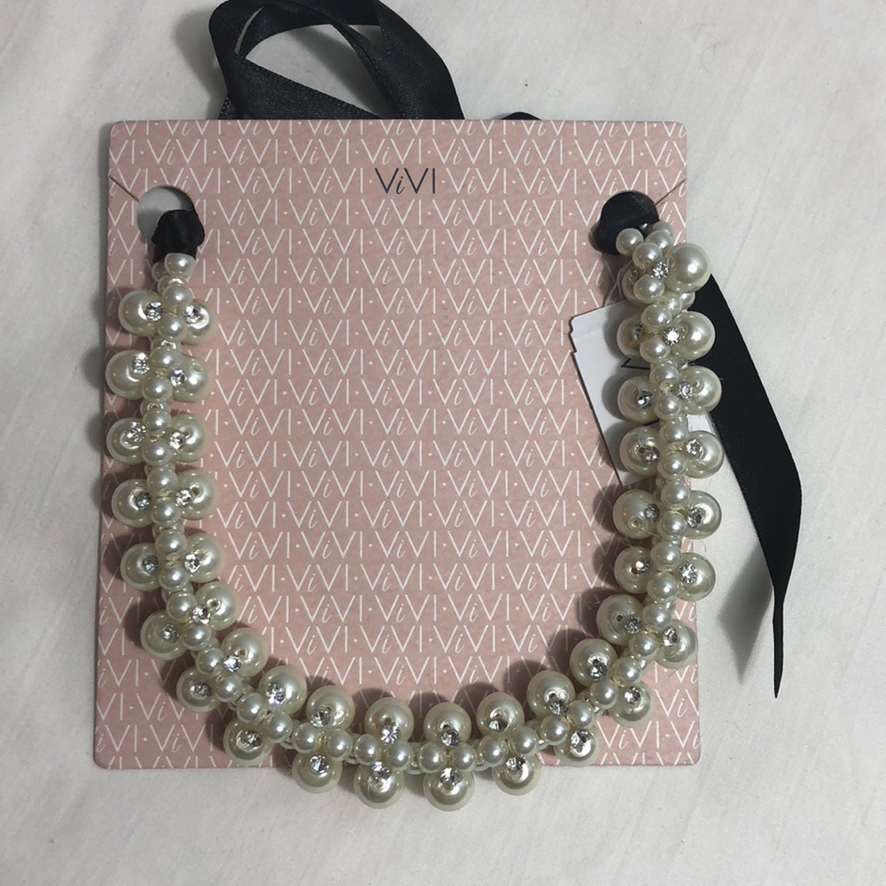 Pearls, sparkle and ribbon!